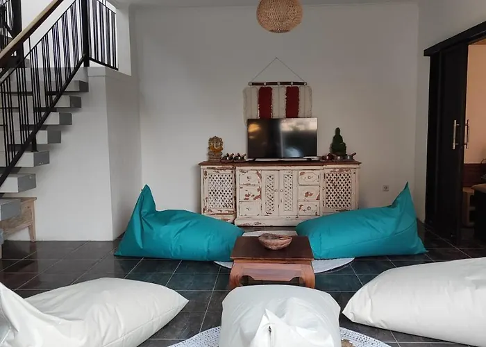 Tattva Uluwatu, Surf & Yoga Retreat Jimbaran