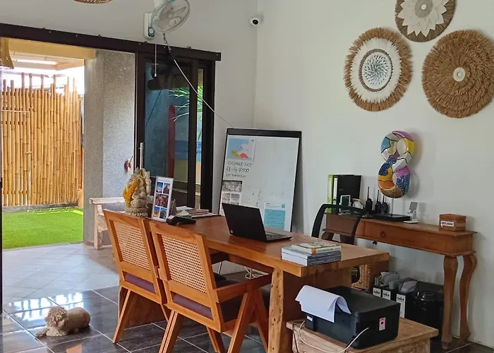 Tattva Uluwatu, Surf & Yoga Retreat * Jimbaran