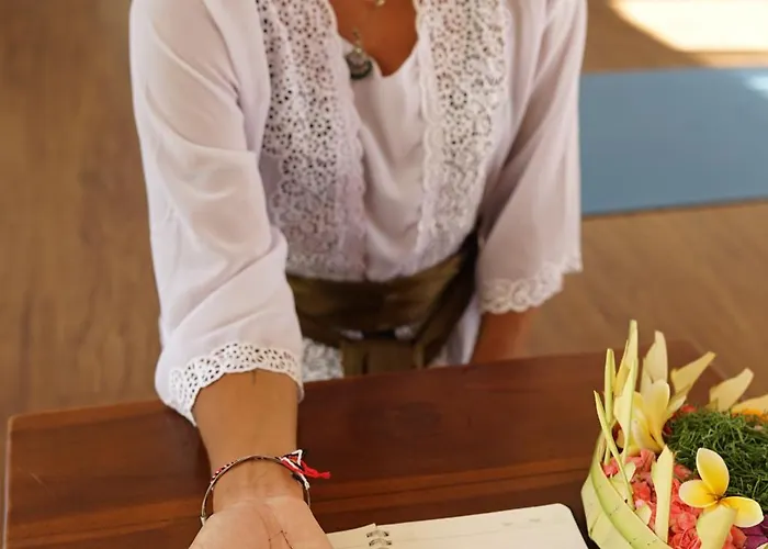 Tattva Uluwatu, Surf & Yoga Retreat